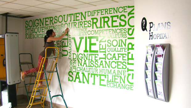 Décoration / Signalétique / Sticker / Vinyl du hall d'entrée de l'hôpital de Chaumont